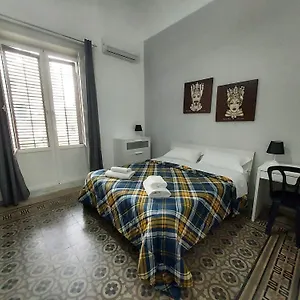 La Casa Del Moro - All' Opera Bed & Breakfast Palermo